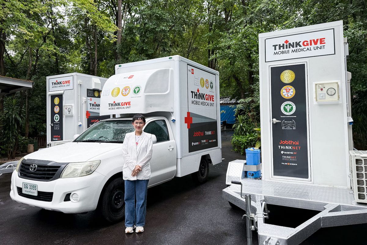 MAY PR 2025 08 25 170934 JobThai – THiNKNET ส่งมอบรถตรวจสุขภาพเคลื่อนที่ และตู้ชีวนิรภัยเสริมแกร่งโรงพยาบาลกำแพงเพชร ยกระดับการเข้าถึงบริการสุขภาพชุมชนห่างไกล