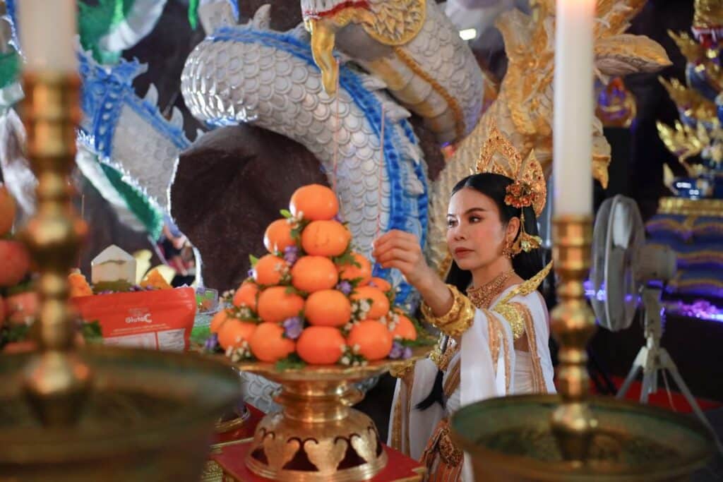MAY PR 2025 09 09 223340 “รุ้ง ราวรรณ” สวยเริ่ด คว้ารางวัลแบรนด์ธุรกิจดีเด่น ประจำปี 2025  พา Easy Easys Gold โกยยอดขายทะยานสู่ 5,000,000 ถุง