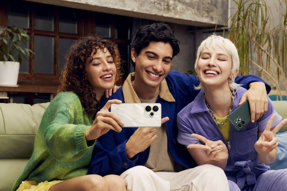 MAY PR 2025 09 26 162612 2 สมาร์ตโฟนสายปาร์ตี้มาแล้ว! เป็นเจ้าของ realme 15 Series 5G ‘AI Party Phone’ ได้แล้ววันนี้ ผ่านอีคอมเมิร์ซชั้นนำทุกแพลตฟอร์ม