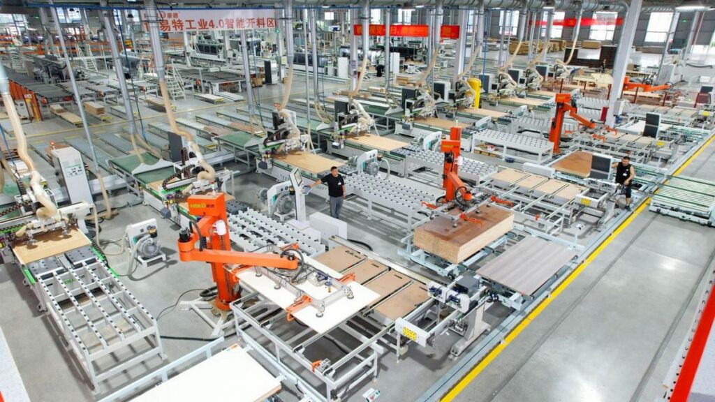 เขตกังหนาน เมืองกุ้ยกัง ขับเคลื่อนอุตสาหกรรมไม้สู่การตกแต่งบ้านครบวงจร รุกตลาดอาเซียน 8 MAY PR 2025 10 27 175422 เขตกังหนาน เมืองกุ้ยกัง ขับเคลื่อนอุตสาหกรรมไม้สู่การตกแต่งบ้านครบวงจร รุกตลาดอาเซียน