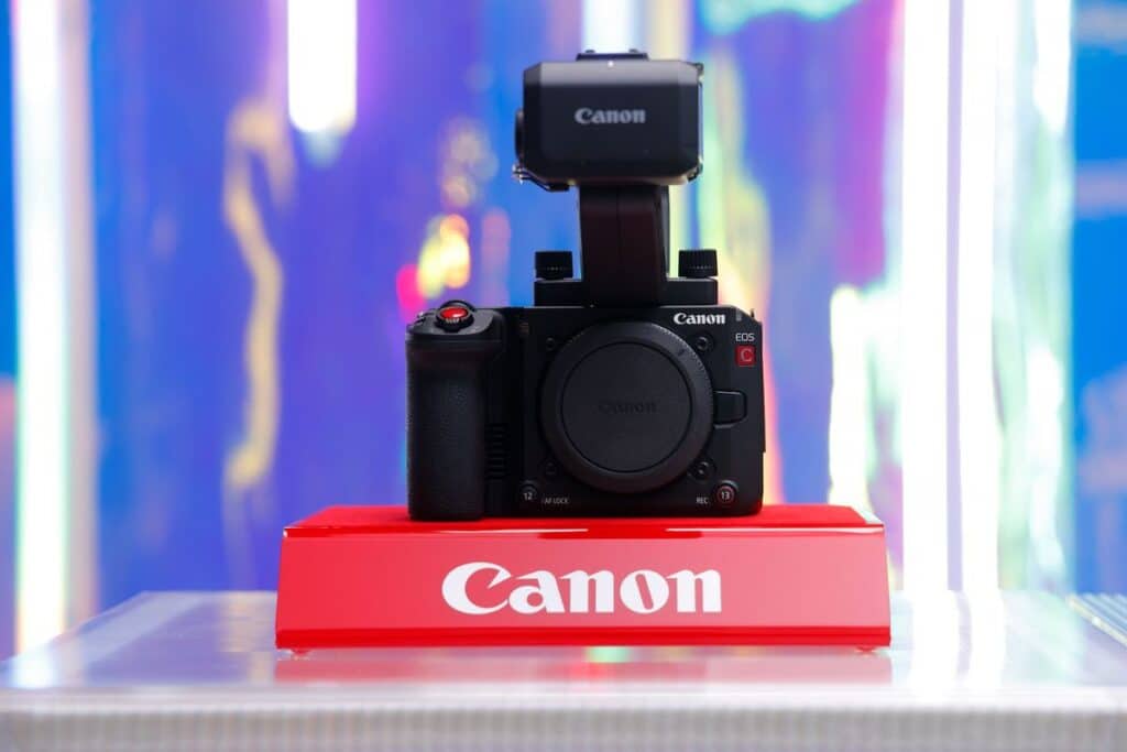 แคนนอน เดินเกมรุกตลาดกล้องไฮบริดและกล้องภาพยนตร์เต็มสูบ เปิดตัวผลิตภัณฑ์ใหม่เสริมทัพ EOS R system “EOS R6 Mark III” และ Cinema EOS system “EOS C50” ยกระดับเวิร์กโฟลว์สายครีเอเตอร์ ด้วยศักยภาพเหนือชั้น 7 MAY PR 2025 11 14 131712 แคนนอน เดินเกมรุกตลาดกล้องไฮบริดและกล้องภาพยนตร์เต็มสูบ เปิดตัวผลิตภัณฑ์ใหม่เสริมทัพ EOS R system “EOS R6 Mark III” และ Cinema EOS system “EOS C50” ยกระดับเวิร์กโฟลว์สายครีเอเตอร์ ด้วยศักยภาพเหนือชั้น