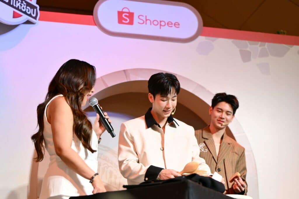 MAY PR 2025 11 29 142230 “สถานเอกอัครราชทูตอิตาลีประจำประเทศไทย” และ “สำนักงานพาณิชย์อิตาเลียน” จับมือ “ช้อปปี้” ต่อยอดความสำเร็จครั้งใหญ่  กับแคมเปญ Best of Italy: All in One at Shopee - ยกอิตาลีมาให้ช้อป ครบคุ้มที่ Shopee กับประสบการณ์ใหม่แบบไร้รอยต่อ