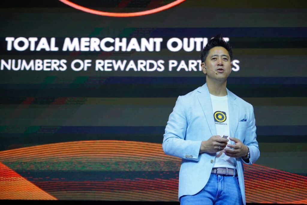 BUZZEBEES ประกาศยุทธศาสตร์ 2026 “Beyond Loyalty” ผสานพลัง AI Engine และทีม Customer Success พลิกโฉมการตลาดดิจิทัลสู่เครื่องยนต์สร้างรายได้อันดับ 1 ในอาเซียน 55 MAY PR 2023 06 20 232553 BUZZEBEES ประกาศยุทธศาสตร์ 2026 “Beyond Loyalty” ผสานพลัง AI Engine และทีม Customer Success พลิกโฉมการตลาดดิจิทัลสู่เครื่องยนต์สร้างรายได้อันดับ 1 ในอาเซียน