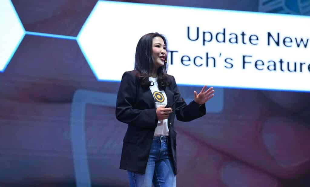 BUZZEBEES ประกาศยุทธศาสตร์ 2026 “Beyond Loyalty” ผสานพลัง AI Engine และทีม Customer Success พลิกโฉมการตลาดดิจิทัลสู่เครื่องยนต์สร้างรายได้อันดับ 1 ในอาเซียน 57 MAY PR 2025 09 30 100551 BUZZEBEES ประกาศยุทธศาสตร์ 2026 “Beyond Loyalty” ผสานพลัง AI Engine และทีม Customer Success พลิกโฉมการตลาดดิจิทัลสู่เครื่องยนต์สร้างรายได้อันดับ 1 ในอาเซียน
