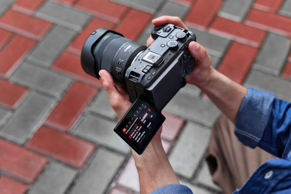 MAY PR 2026 04 21 174414 แคนนอน เปิดตัวกล้อง EOS R6 V พร้อมเลนส์ L-Series พาวเวอร์ซูมรุ่นแรก