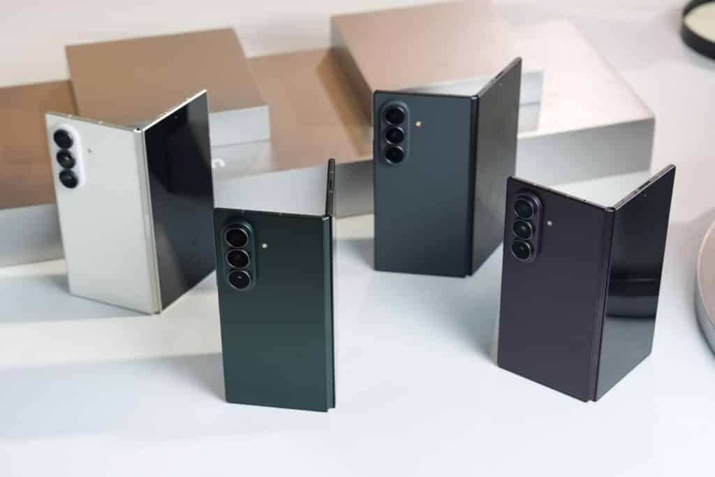MAY PR 2026 07 16 150004 ซัมซุงส่ง Galaxy Z Fold8 Ultra นิยามใหม่ของพับประสิทธิภาพทรงพลังขั้นสุด ทุบสถิติบางสุดใน Galaxy เพียง 4.1 มม. ด้วยขุมพลัง Snapdragon® 8 Elite Gen 5 Mobile Platform for Galaxy และกล้องใหม่คมชัด ระดับUltra