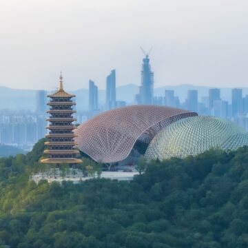 2Pic THA Elegant Zen Charm of Niushou Mountain Discover the Most Relaxing Summer Serenity in Nanjing ภูเขาหนิวโส่วซาน เมืองหนานจิง ชวนสัมผัสมนตร์เสน่ห์ตามแบบฉบับวิถีเซนอันสง่างาม พร้อมพาทุกคนหลบร้อนเยียวยาจิตใจ
