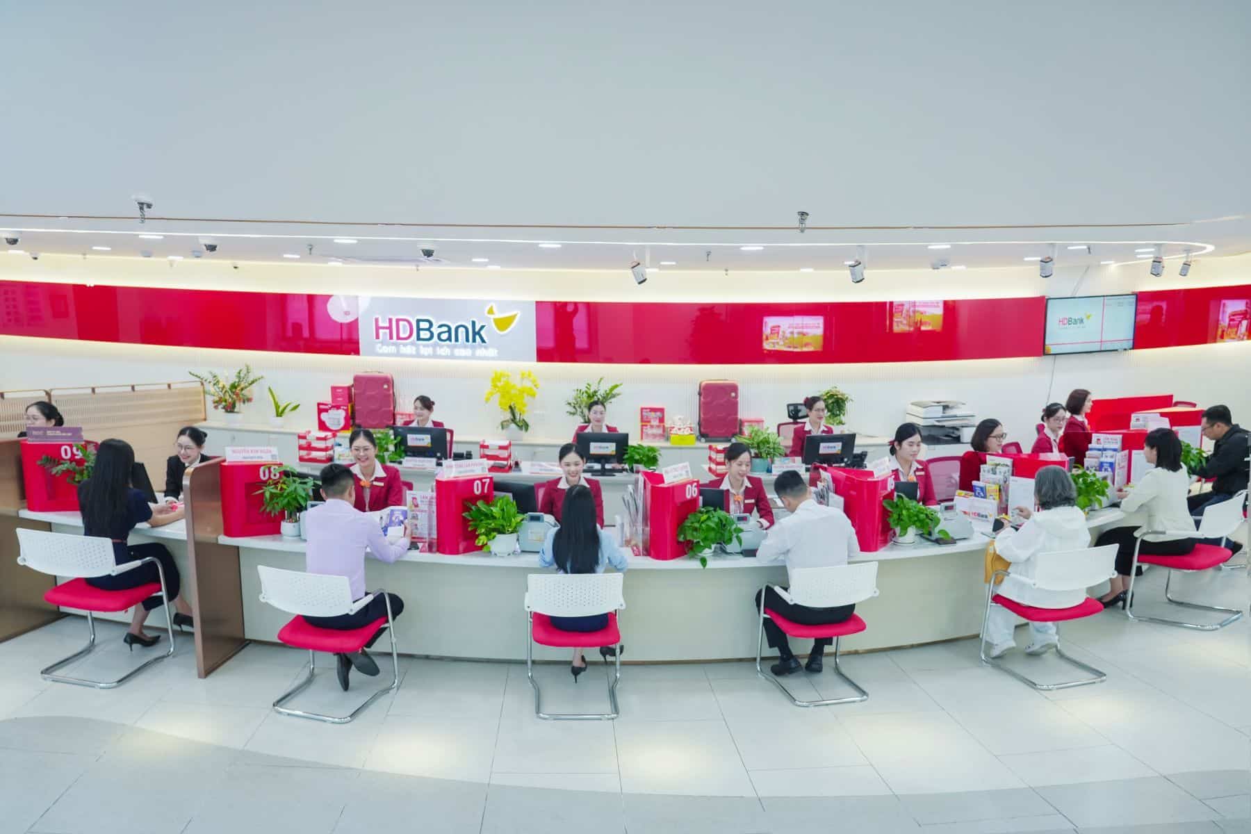 HDBank รายงานผลกำไรครึ่งปีแรกพุ่ง 31% ดันสินทรัพย์ทะลุ 1 ล้านล้านดอง 9 MAY PR 2026 08 04 185912 HDBank รายงานผลกำไรครึ่งปีแรกพุ่ง 31% ดันสินทรัพย์ทะลุ 1 ล้านล้านดอง