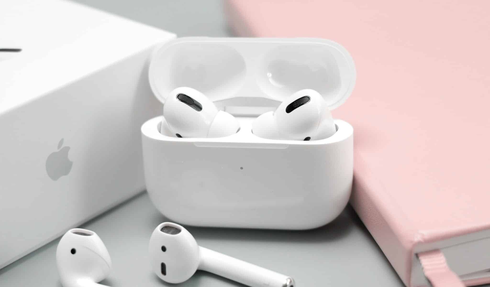 AirPods ติดกล้อง