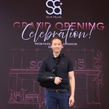 กึ้ง เฉลิมชัย มหากิจศิริ นำทัพ 411 Entertainment GROUP เปิดเกมใหม่ในวงการการศึกษาเปิดตัว “SCA PLUS” แพลตฟอร์มการเรียนรู้ “Creative Arts & Entertainment Education” แห่งอนาคต พร้อมต่อยอดการลงทุนในธุรกิจการศึกษากว่า 100 ล้านบาท 33 MAY PR 2026 08 01 141251 กึ้ง เฉลิมชัย มหากิจศิริ นำทัพ 411 Entertainment GROUP เปิดเกมใหม่ในวงการการศึกษาเปิดตัว “SCA PLUS” แพลตฟอร์มการเรียนรู้ “Creative Arts & Entertainment Education” แห่งอนาคต พร้อมต่อยอดการลงทุนในธุรกิจการศึกษากว่า 100 ล้านบาท