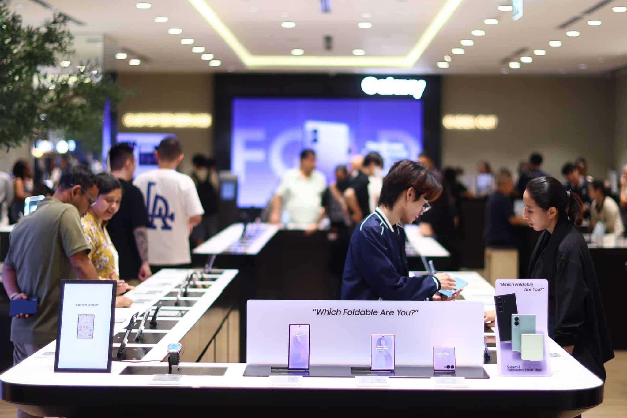 MAY PR 2026 08 07 122116 scaled Samsung Galaxy Z8 Series ทุบสถิติยอดพรีออร์เดอร์สมาร์ทโฟนจอพับสูงสุดเป็นประวัติการณ์ในภูมิภาคเอเชียตะวันออกเฉียงใต้และโอเชียเนีย