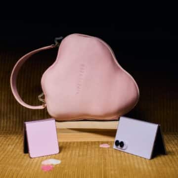 MAY PR 2026 08 13 194318 Samsung จับมือ PIPATCHARA ถ่ายทอดมุมมองใหม่ของการพกพา ผ่านแนวคิด Carry the Necessaries “แบกเฉพาะสิ่งสำคัญ ให้ทุกวันได้เป็นตัวเอง”