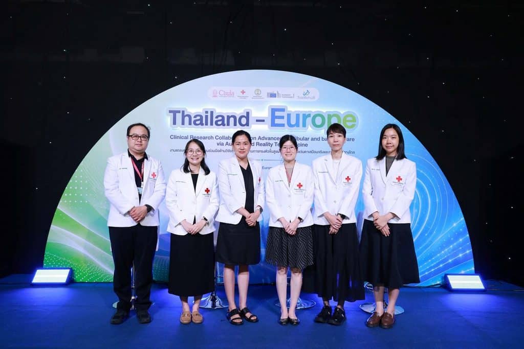 MAY PR 2026 08 25 102032 ตัวเลขน่าเป็นห่วง!  ผู้สูงวัยทั่วโลกเผชิญความเสี่ยง “หกล้ม” “แพทย์จุฬาฯ” ผนึกกำลังทีมยุโรป เร่งวิจัยฟื้นฟูการทรงตัวด้วย AI–AR หวังต่อยอดใช้จริงในไทย