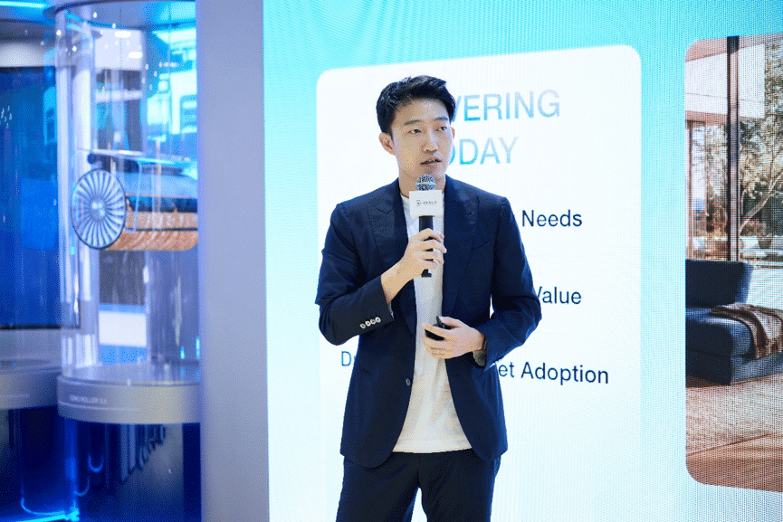 ECOVACS ที่งาน IFA Berlin 2026: ขึ้นแท่นแบรนด์หุ่นยนต์ดูแลบ้านอันดับ 1 ของโลก นำหุ่นยนต์เข้าสู่ชีวิตประจำวันมากยิ่งขึ้น 21 image 2 2 ECOVACS ที่งาน IFA Berlin 2026: ขึ้นแท่นแบรนด์หุ่นยนต์ดูแลบ้านอันดับ 1 ของโลก นำหุ่นยนต์เข้าสู่ชีวิตประจำวันมากยิ่งขึ้น